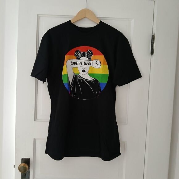 Target Pride Adult Short Sleeve 'Love is Love' T-Shirt - Black New Size Large - Picture 7 of 7
